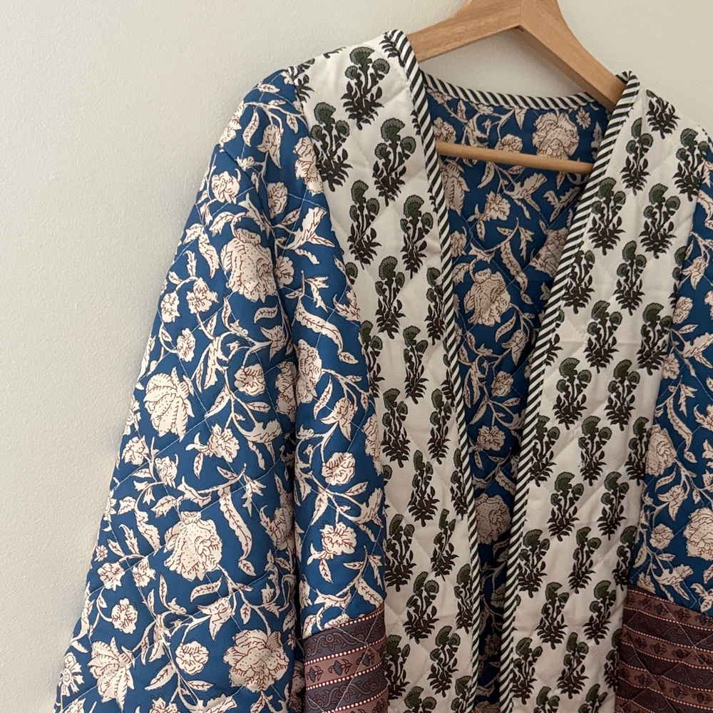 Quilted Reversible Jacket size Large - Picture 3 of 5